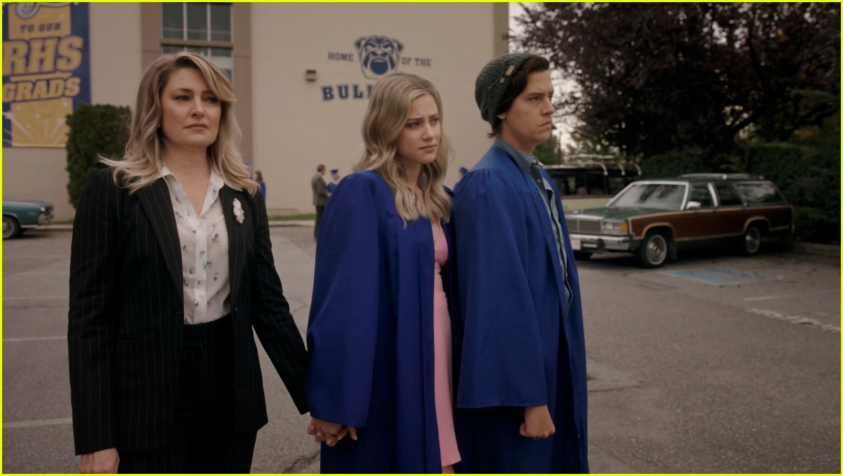 Full Sized Photo of riverdale cast leave high school in graduation