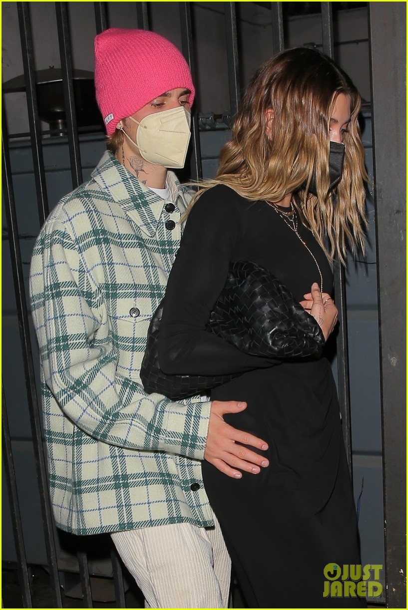 justin bieber hailey bieber pda night out 04
