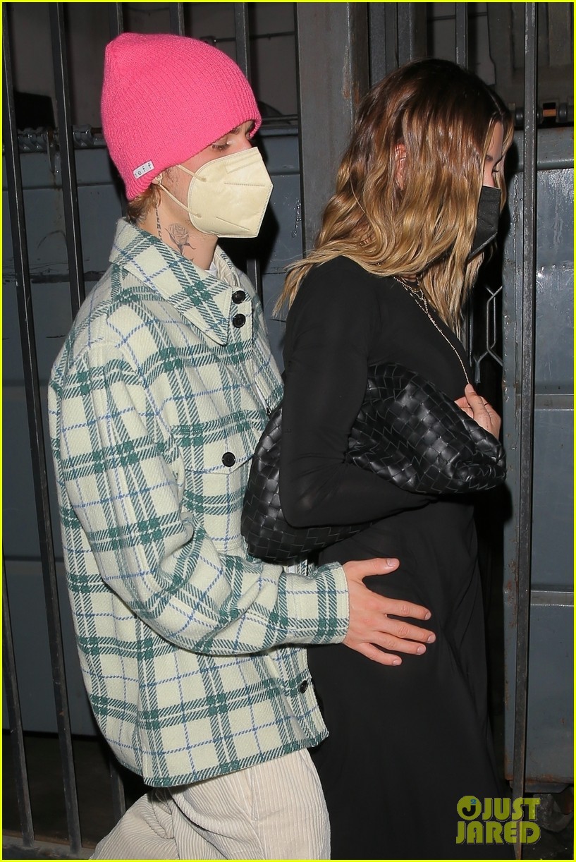 justin bieber hailey bieber pda night out 09