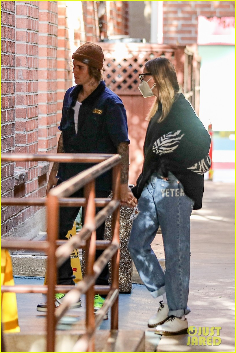 Justin Bieber Shows Off His Louis Vuitton Slippers to Hailey