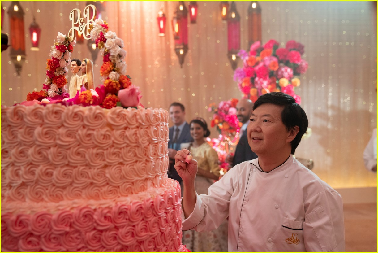 chloe moretz ken jeong more star in new tom and jerry stills 01.