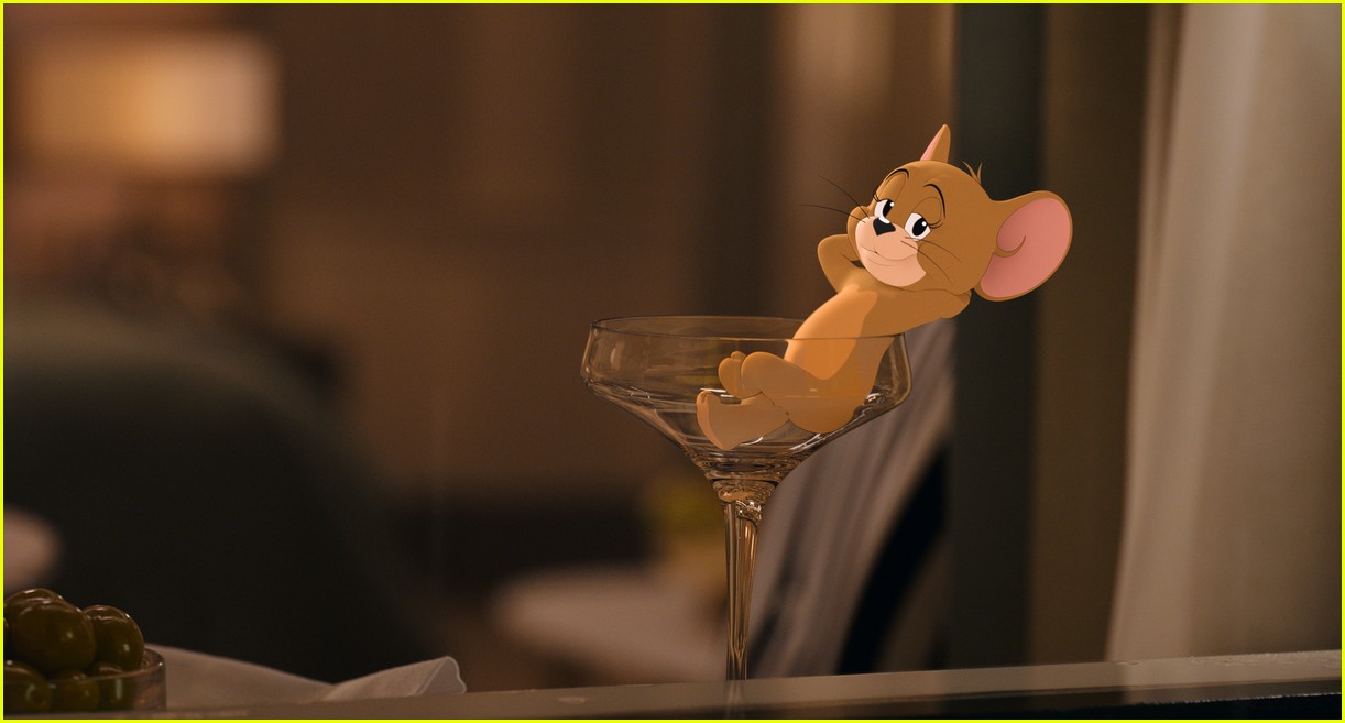 chloe moretz ken jeong more star in new tom and jerry stills 02.