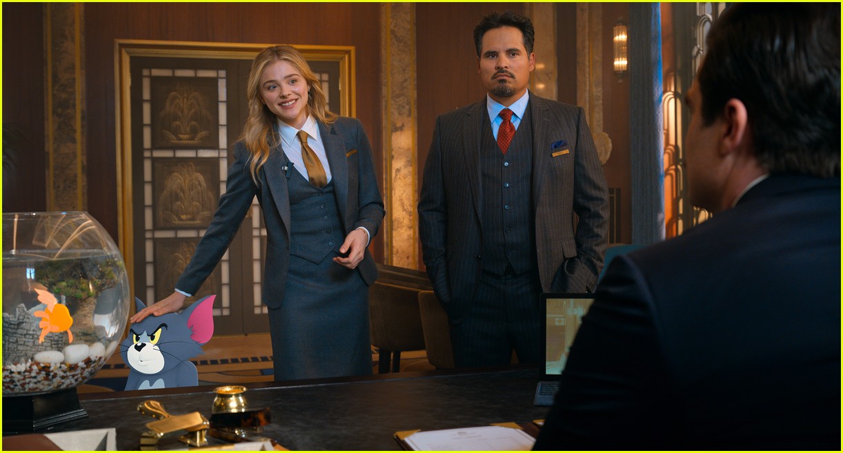 Chloë Grace Moretz Tom And Jerry Blazer