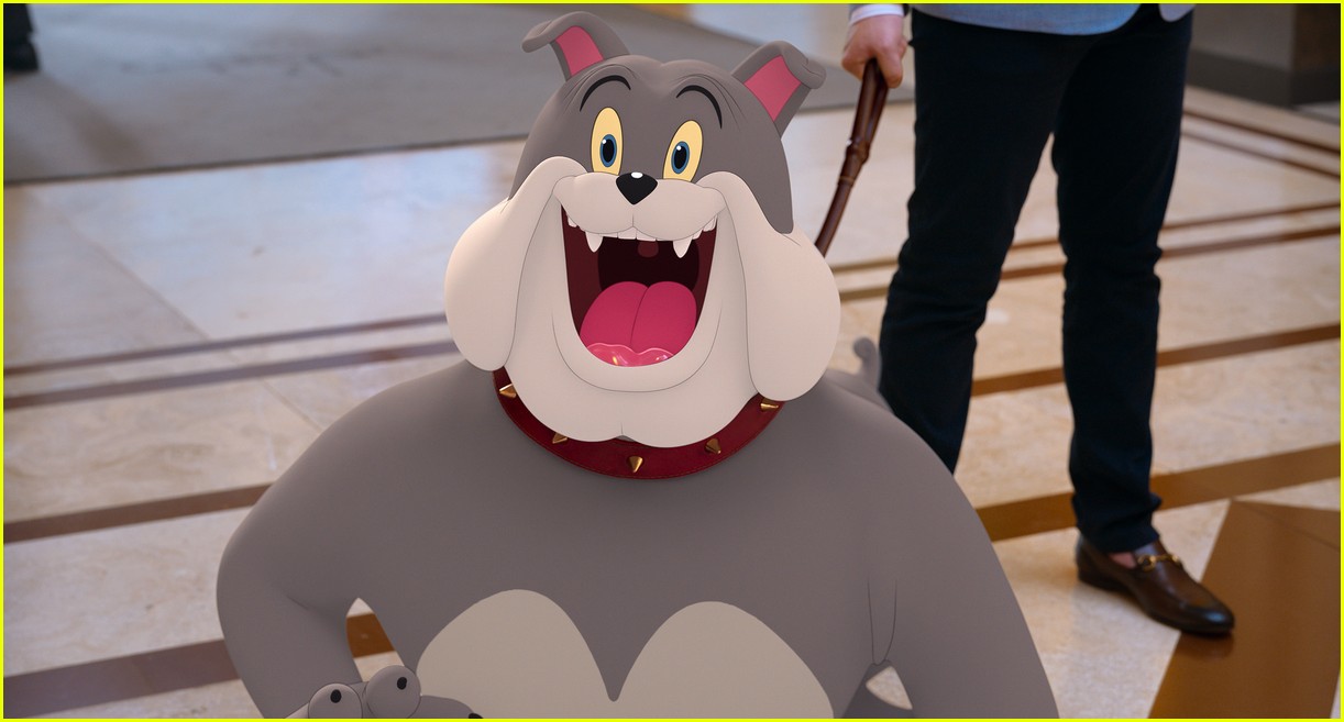 chloe moretz ken jeong more star in new tom and jerry stills 19.