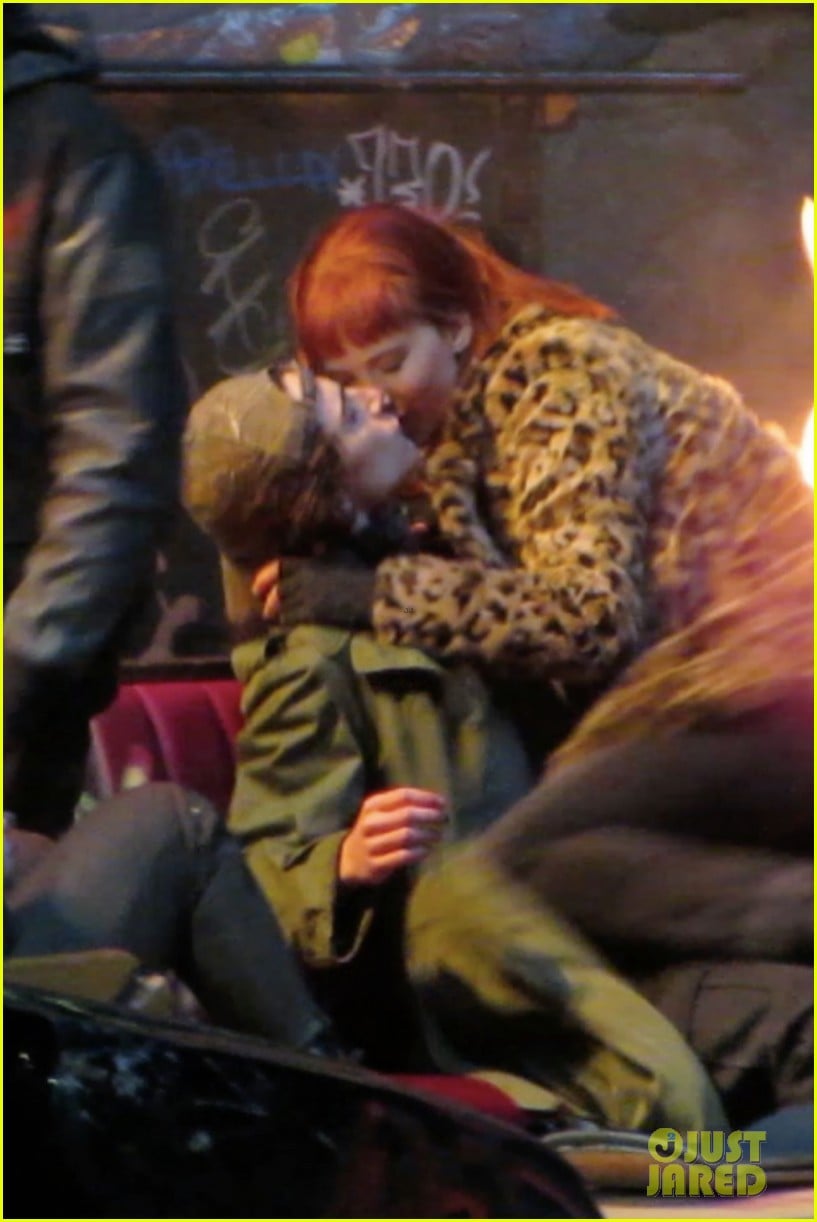 jennifer lawrence makes out with timothee chalamet 04