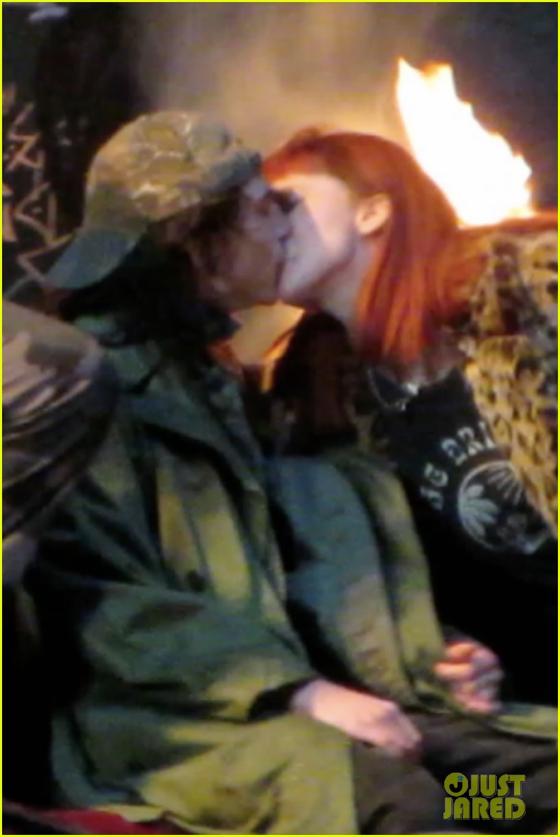 jennifer lawrence makes out with timothee chalamet 05
