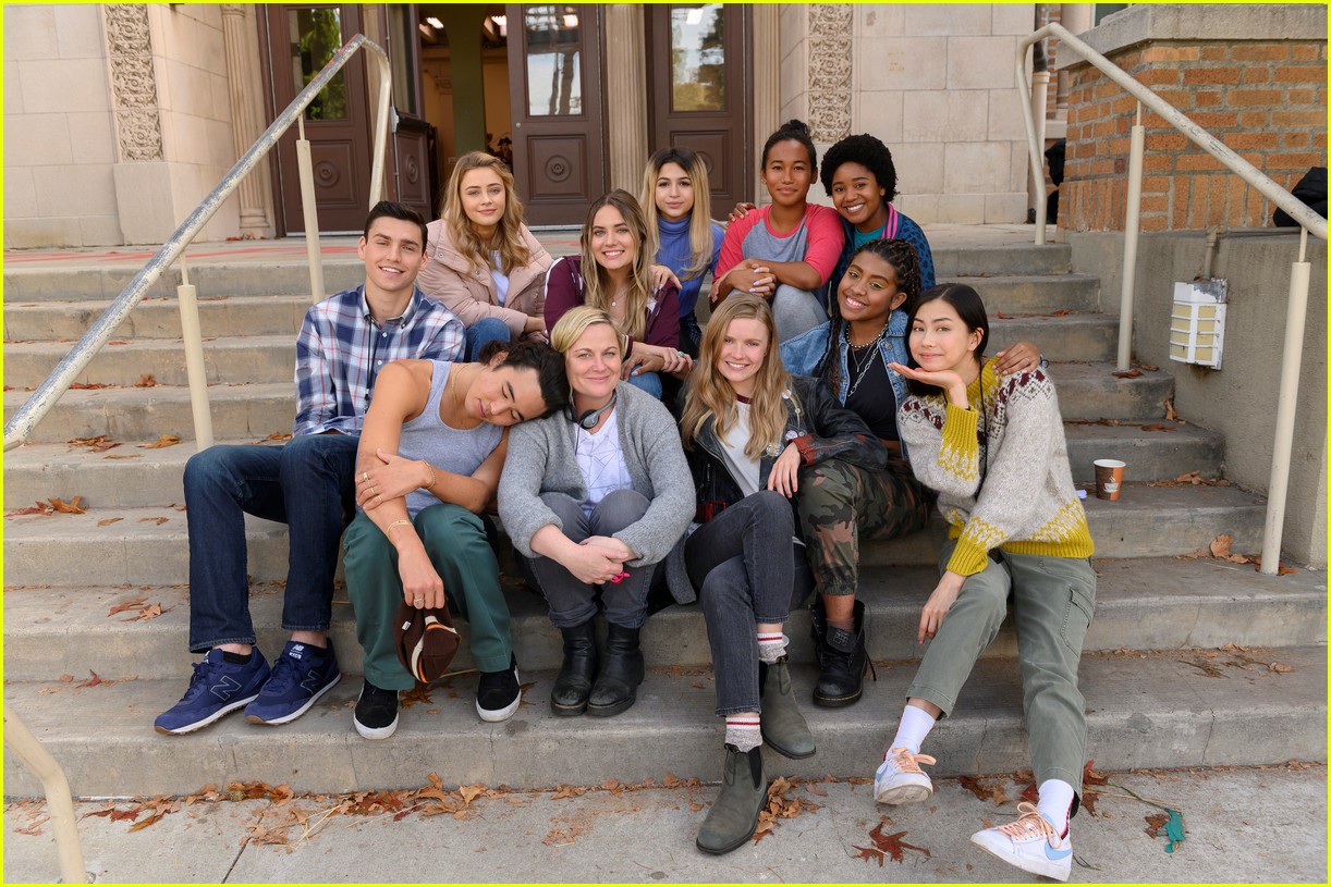 josephine langford hadley robinson more star in moxie trailer 02