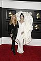 noah cyrus brings her mom tish as her grammys 2021 date 03