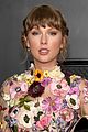 taylor swfit is a floral beauty at the grammys 2021 02