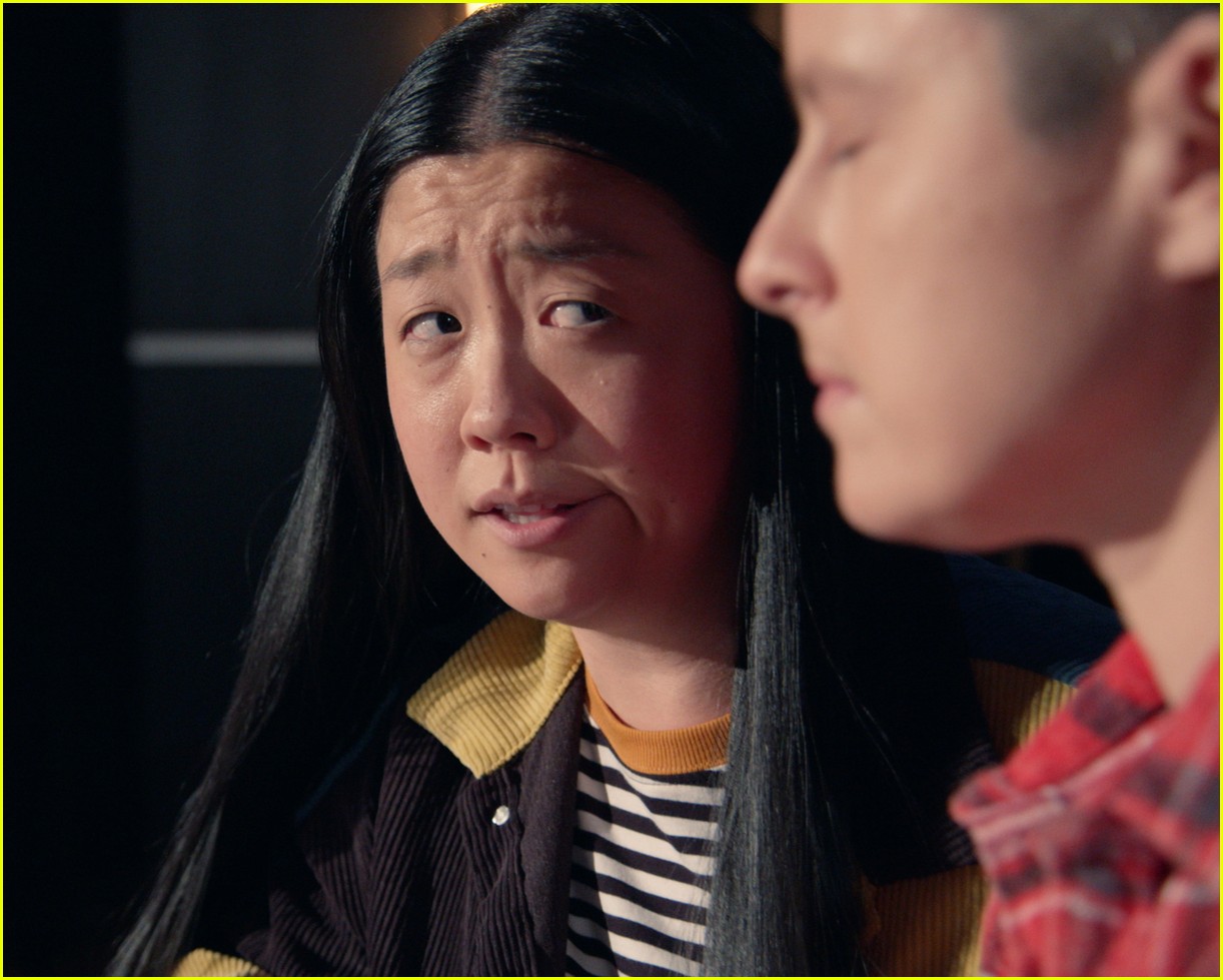 good trouble adds catherine haena kim craig parker to season 3 cast 17