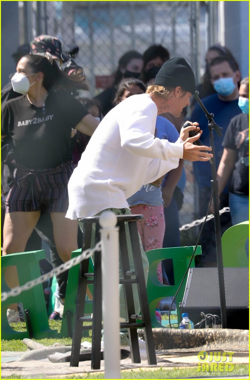 justin bieber performs at school after night out with hailey bieber 41