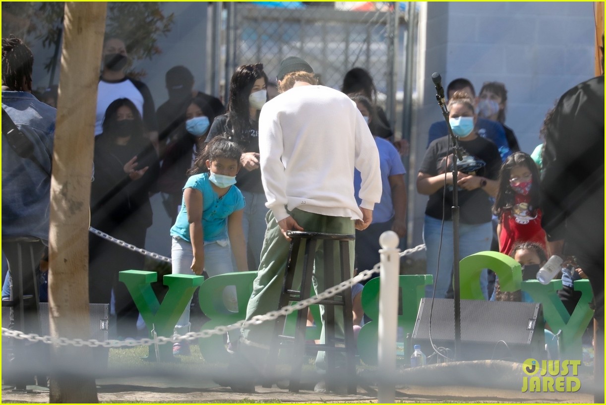 justin bieber performs at school after night out with hailey bieber 77