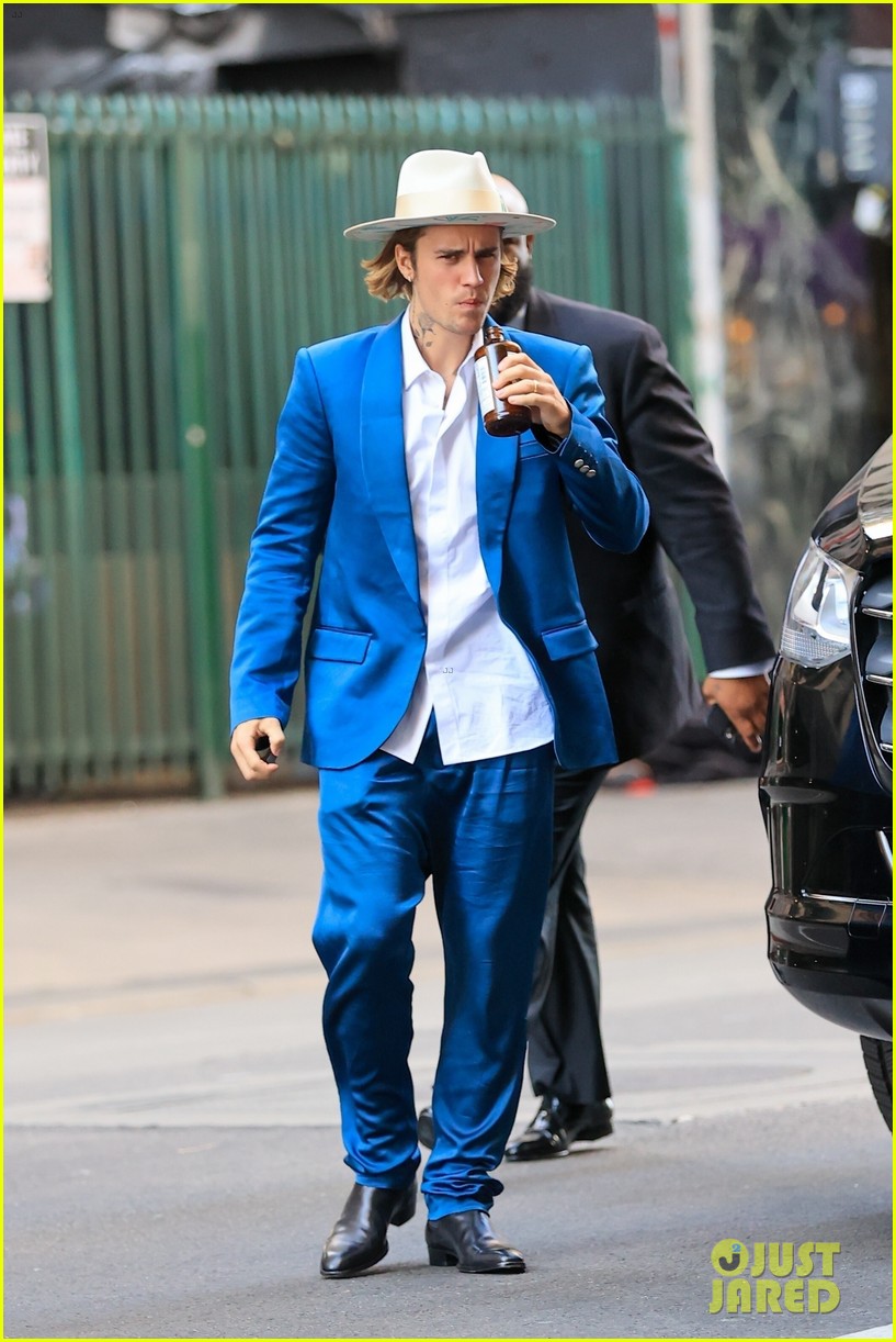 hailey justin bieber arrive in style friends wedding 16