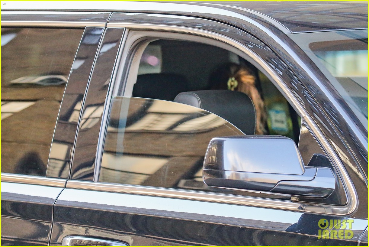 Timothee Chalamet Keeps Low Profile During Errands Run in New York City ...