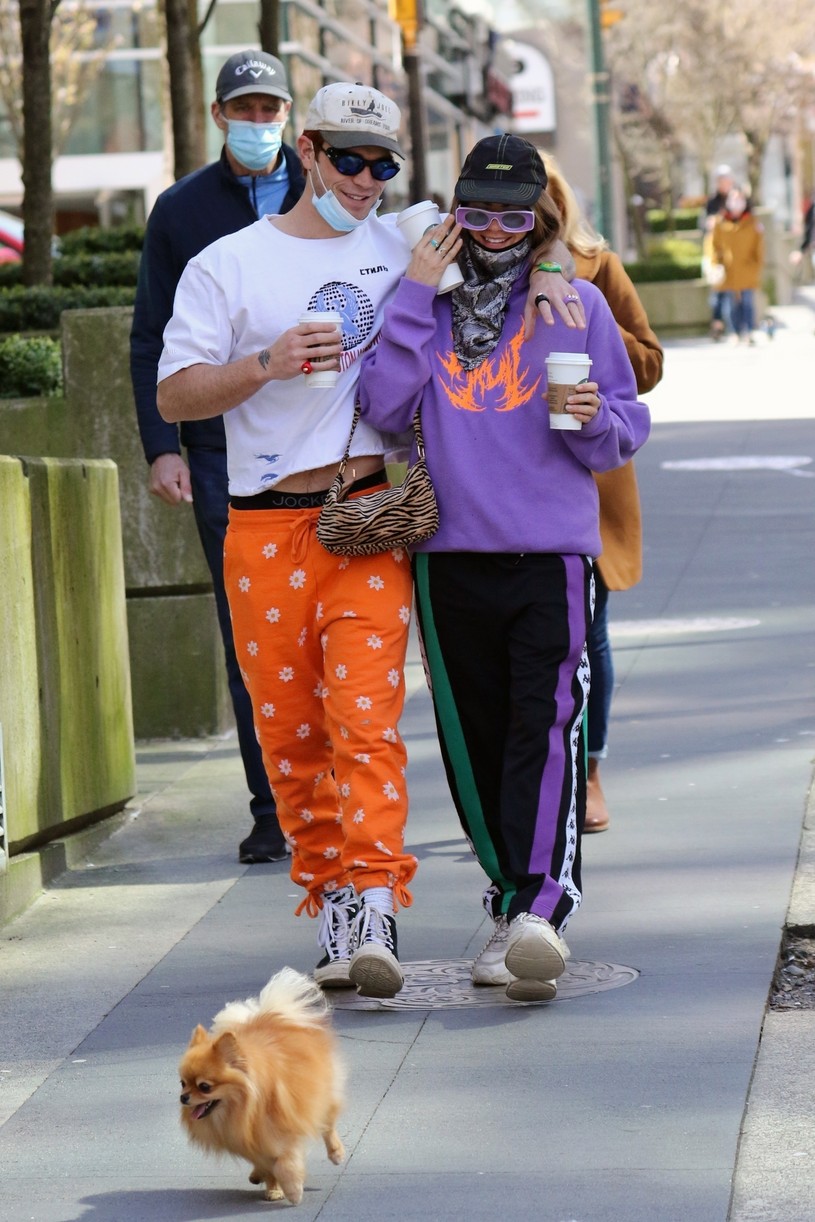 kj apa clara berry coffee walk dog vancouver 07
