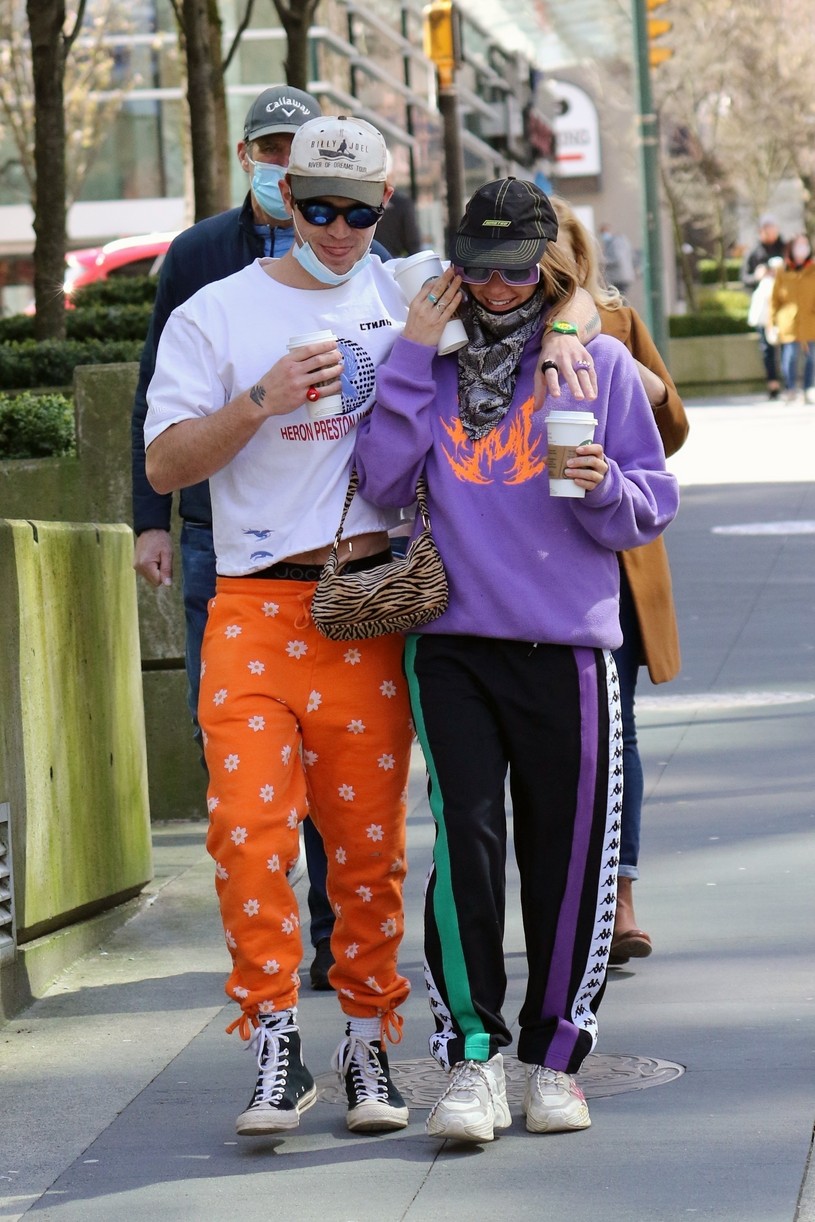 kj apa clara berry coffee walk dog vancouver 15