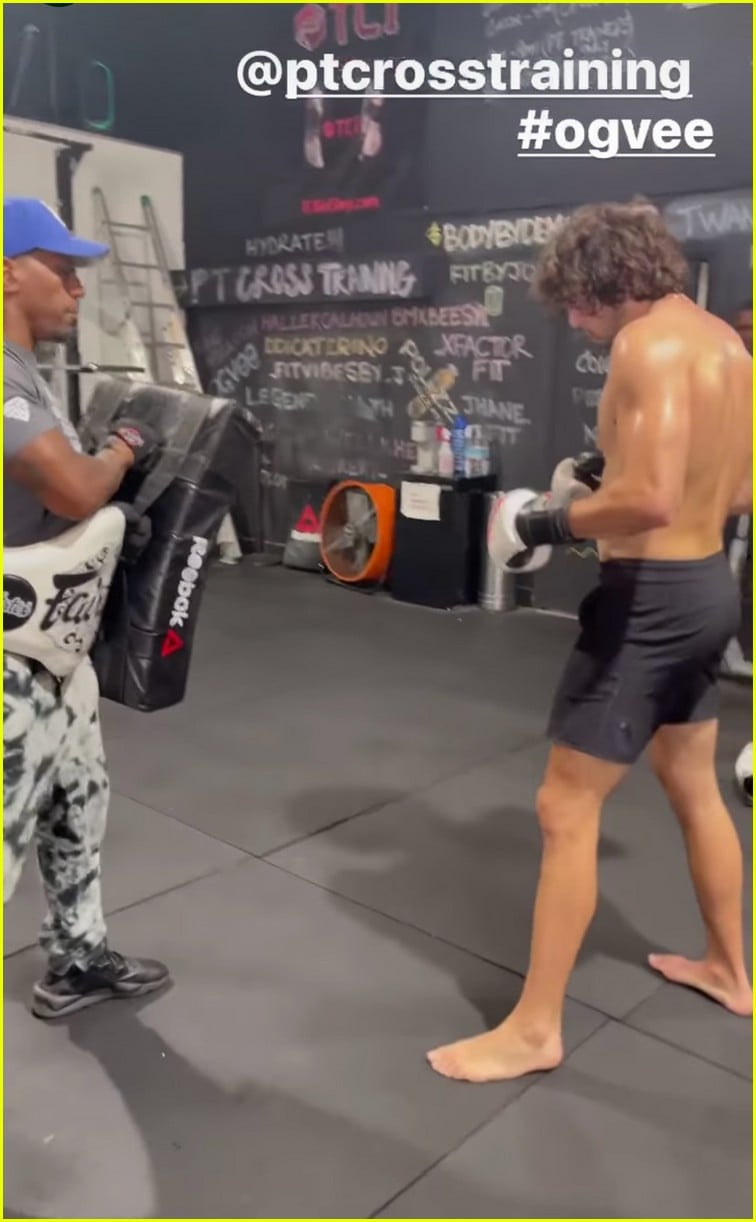 Noah Centineo Shows Off His Muscles In Shirtless Fight Training Video Watch Photo