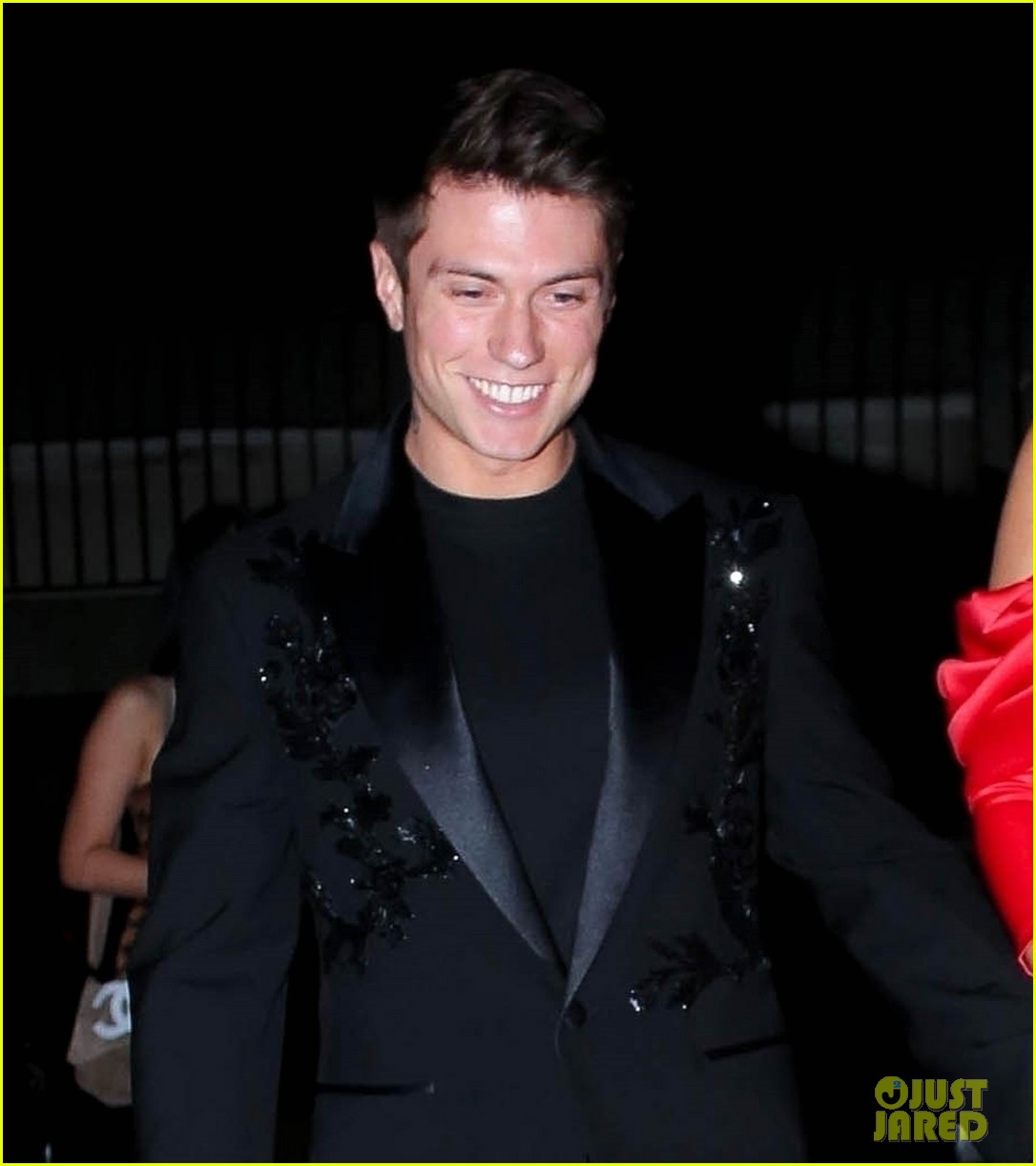 bella thorne engagement party with benjamin mascolo 08