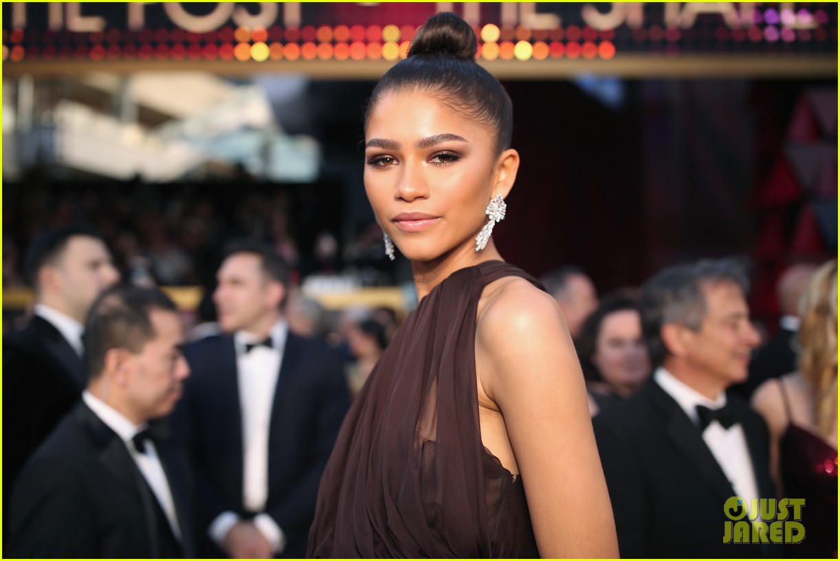 zendaya announced as a presenter for oscars 2021 03
