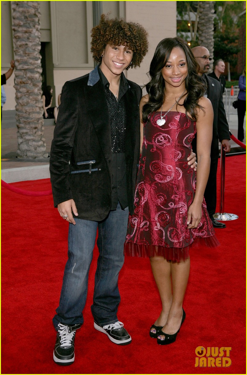 high school musicals corbin bleu monique coleman reuniting for lifetime christmas movie 03