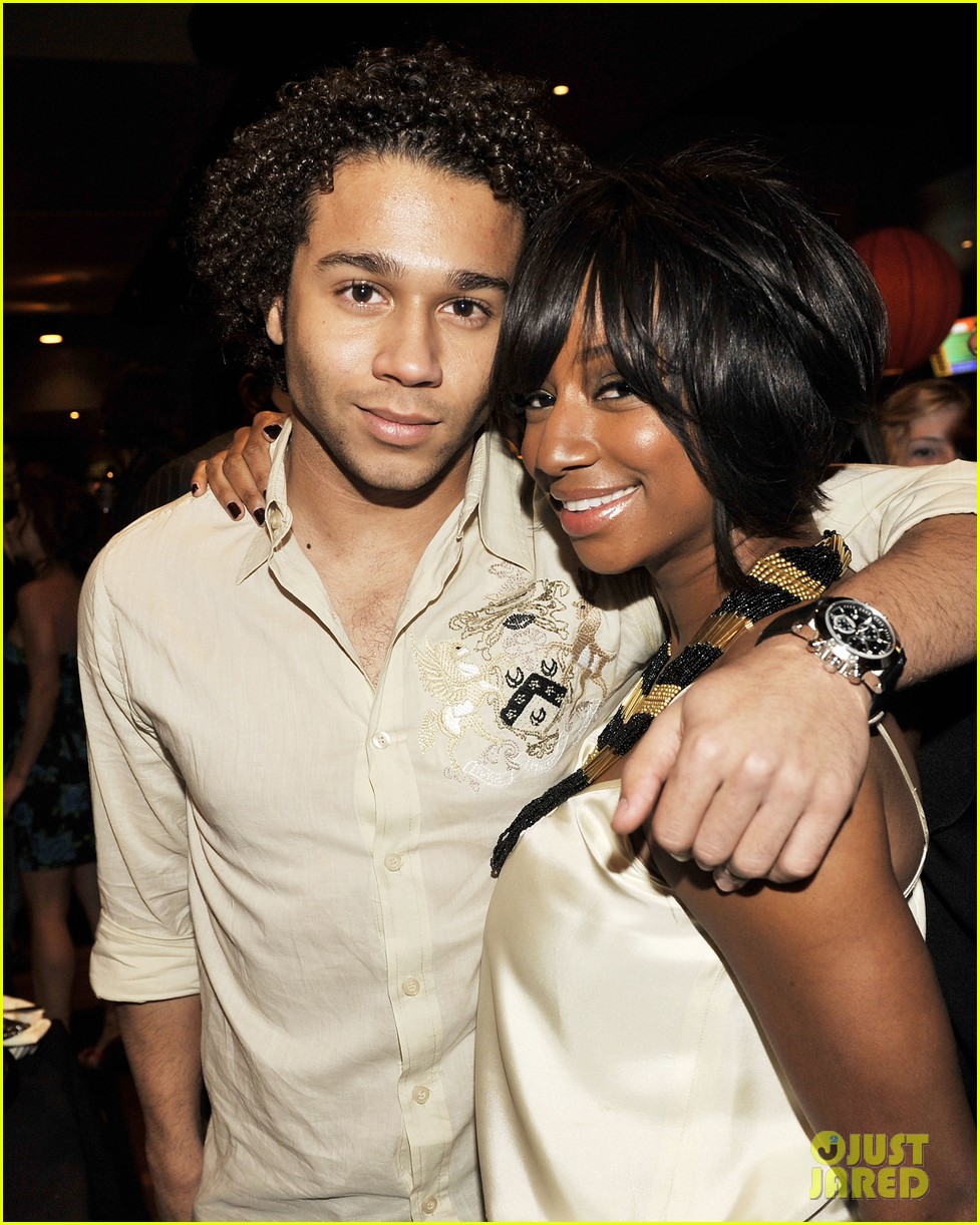 high school musicals corbin bleu monique coleman reuniting for lifetime christmas movie 10