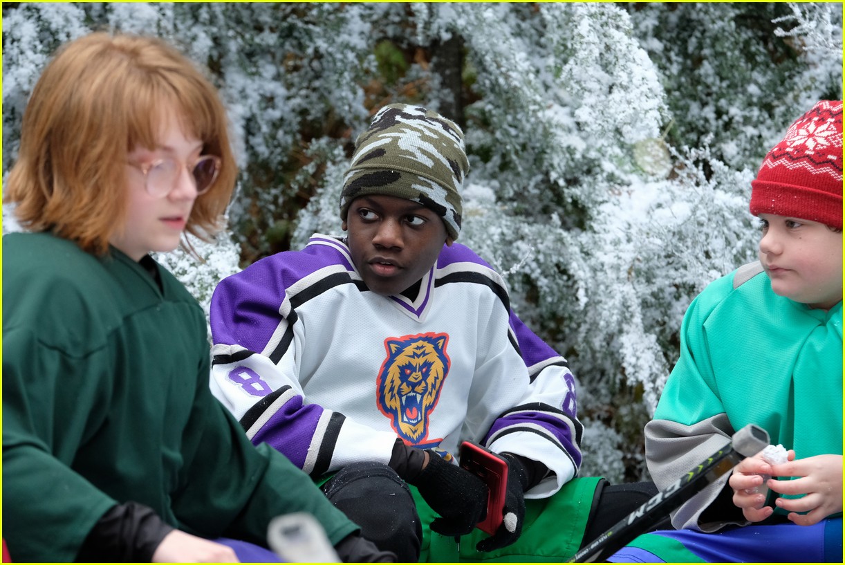 evan tries to get sofis forgiveness in exclusive mighty ducks clip 05.
