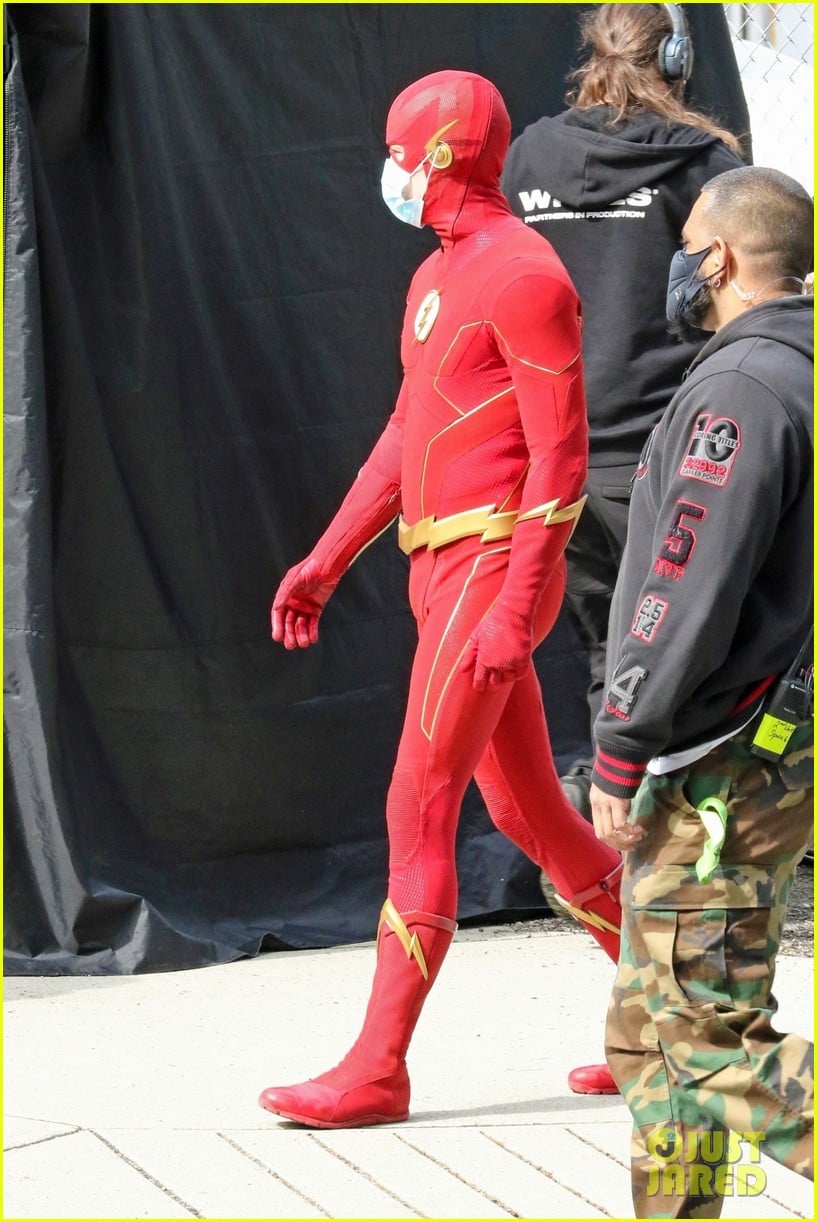 Jordan Fisher Suits Up As Impulse In These 'The Flash' First Look ...