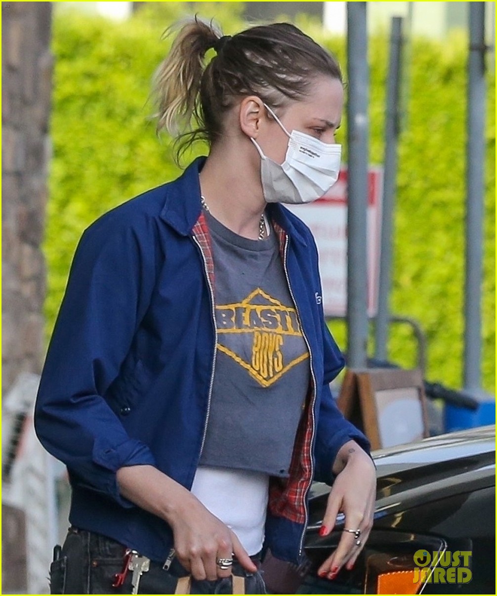 kristen stewart out with dylan meyer 03