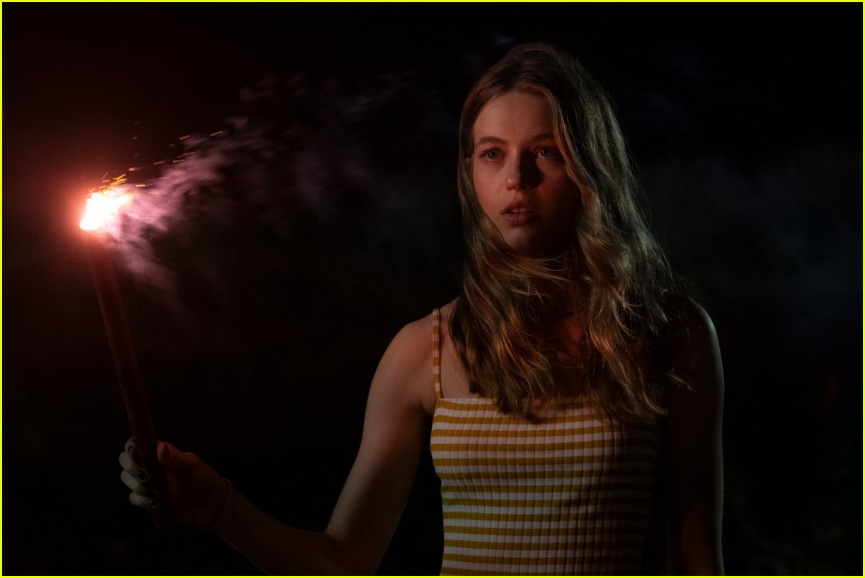 olivia welch more star in just released panic trailer 08