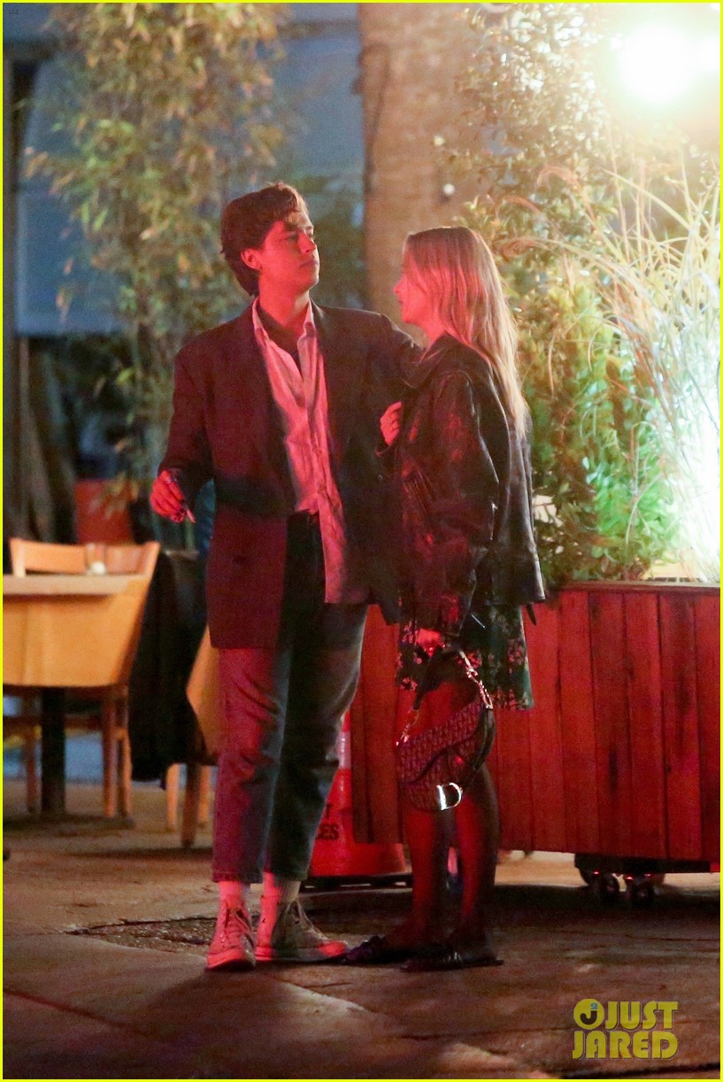 cole sprouse ari fournier pack on pda dinner date 28