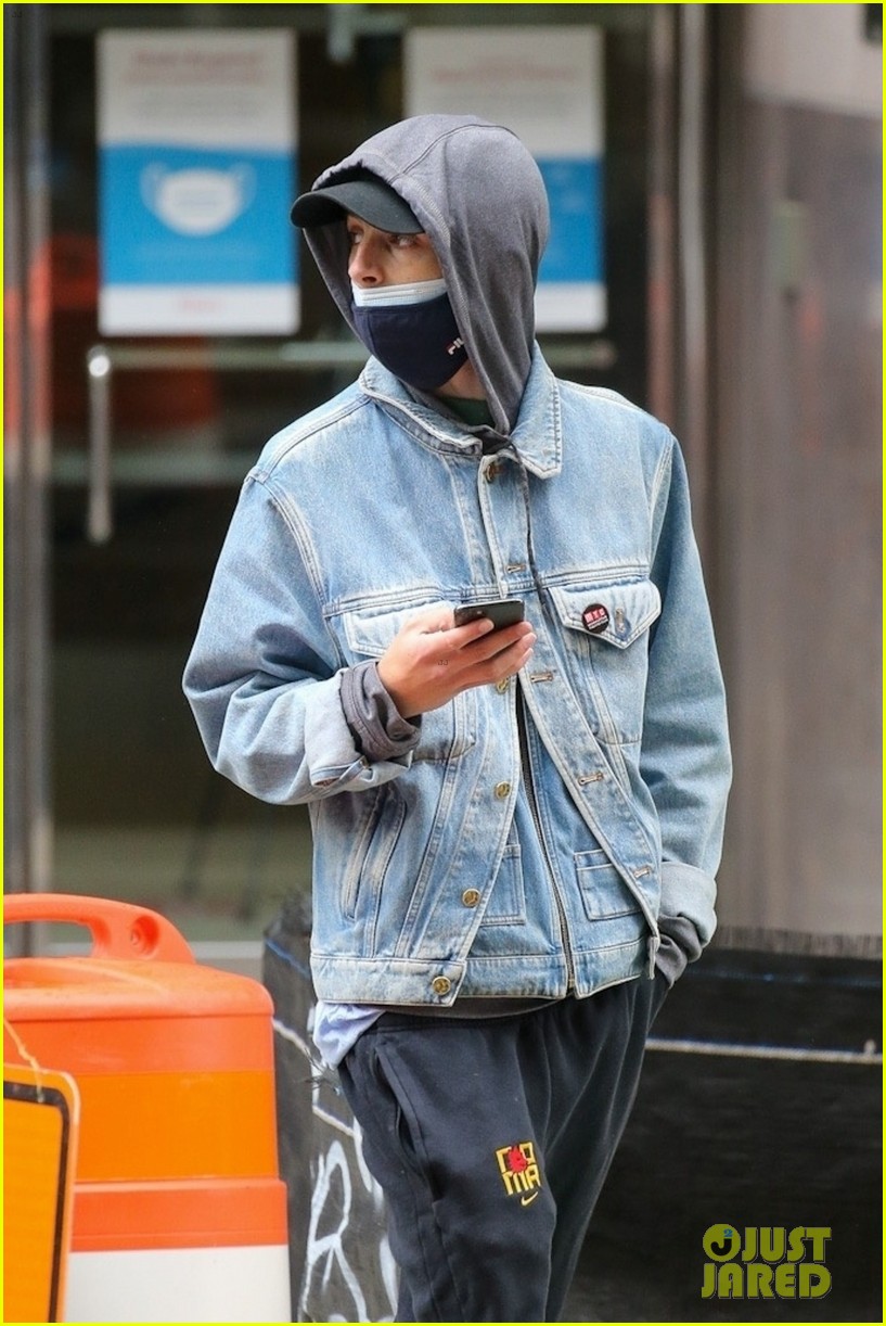 Timothee Chalamet Wears Double Denim While Out & About | Photo 1311315 ...