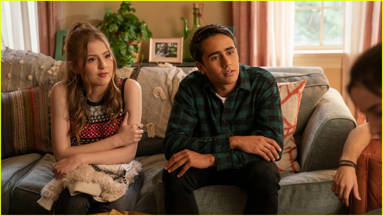 love victor debuts season two trailer watch now 10