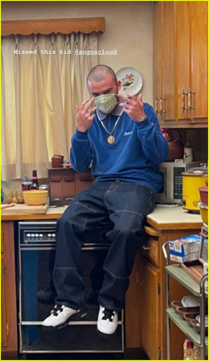 zendaya shares new photos from euphoria set missed being there 01