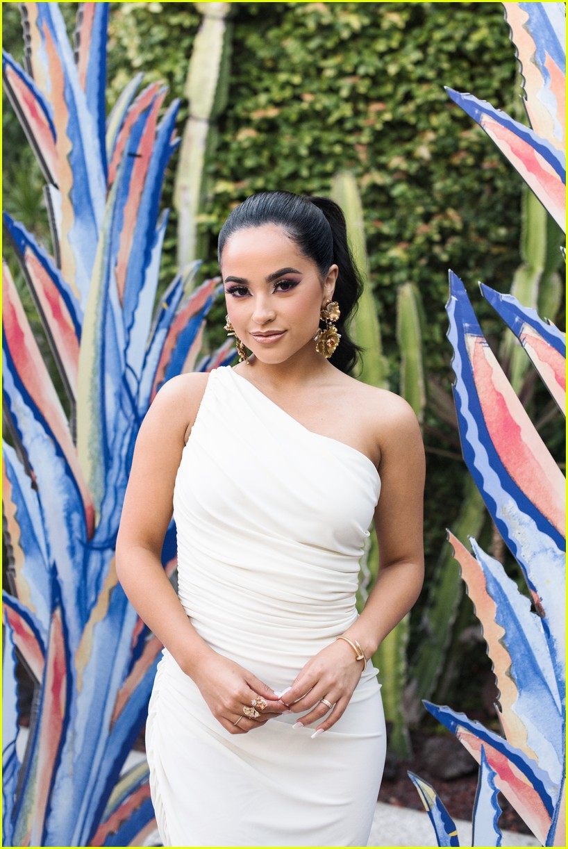 Becky G Launches New Beauty Brand Tresl Ce Beauty Celebrating Latinx Culture Photo