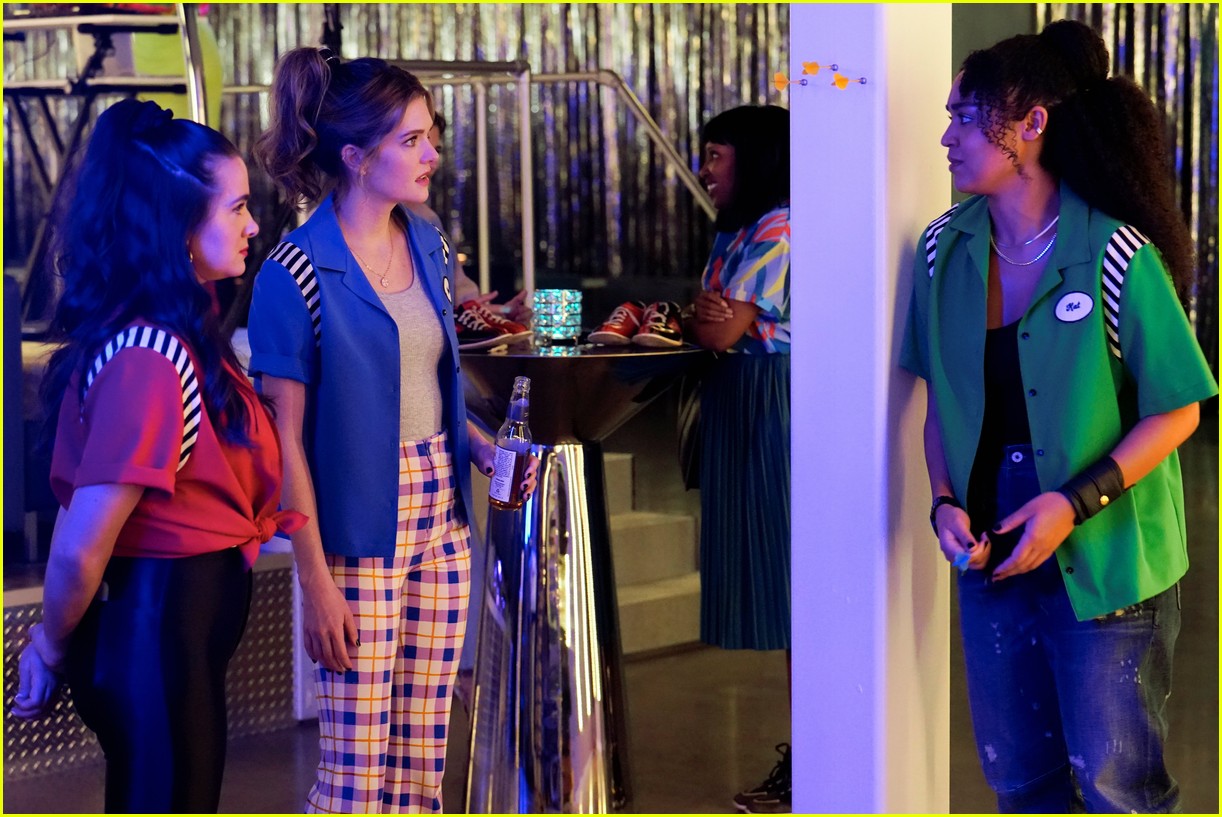 the bold type adds a nod to melora hardins past tv work into tonights episode 21