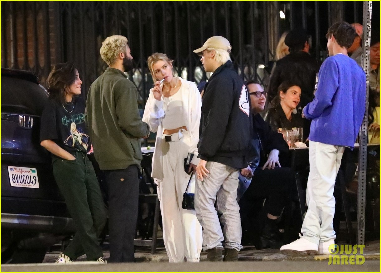 cole sprouse camila mendes stella maxwell hang out 47