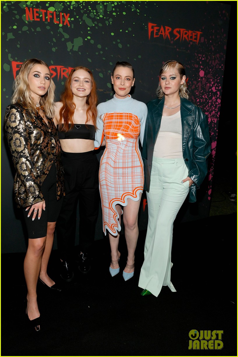 Sadie Sink, Kiana Madeira & Olivia Scott Welch Premiere New Movie 'Fear