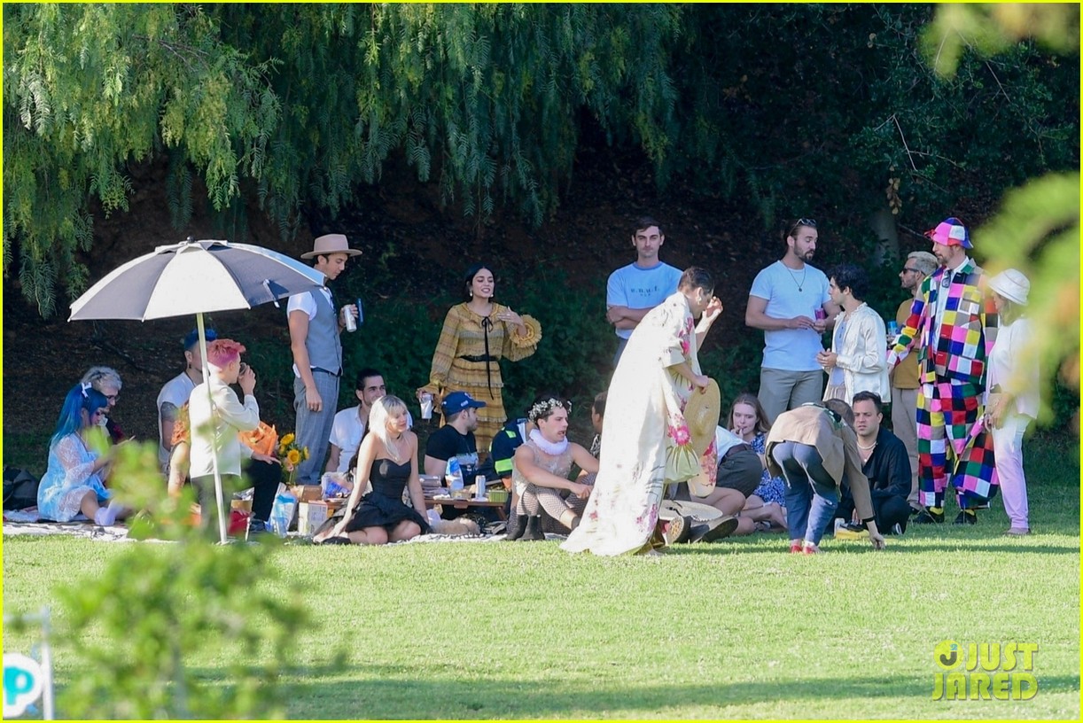 vanessa hudgens gg magree costume party in the park 09