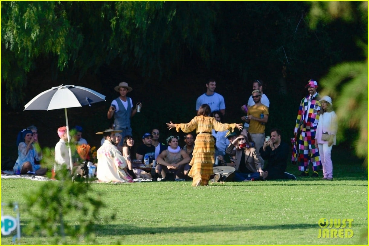 vanessa hudgens gg magree costume party in the park 17