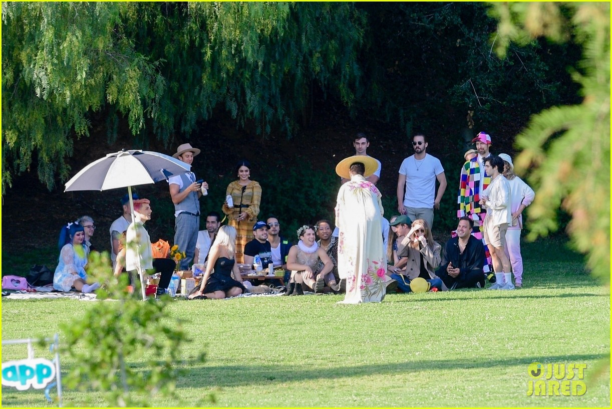 vanessa hudgens gg magree costume party in the park 28