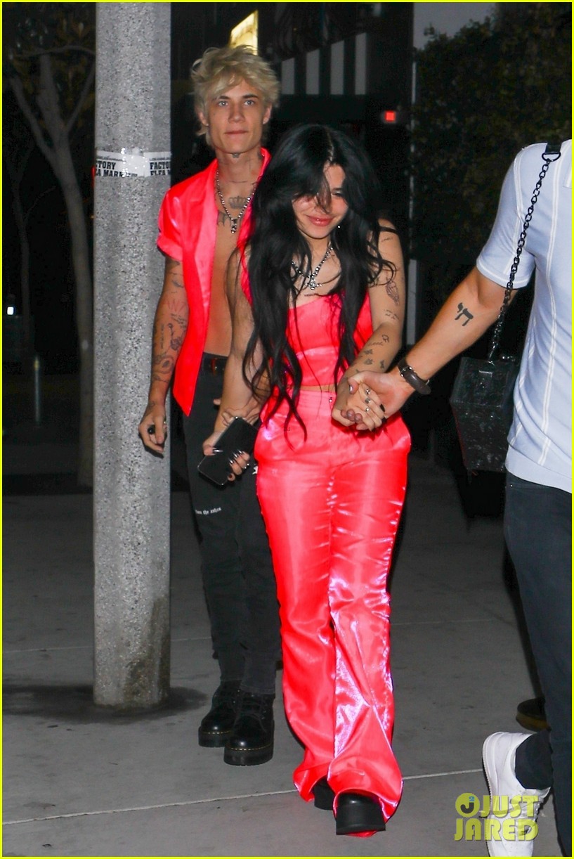 jaden hossler nessa barrett wear matching outfits for night out 11
