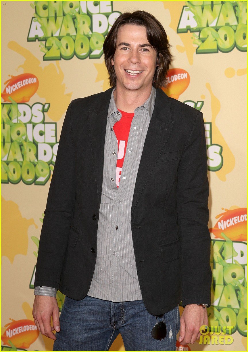 Fans Are Surprised To Learn How Old Jerry Trainor Is After Dating Profile G...