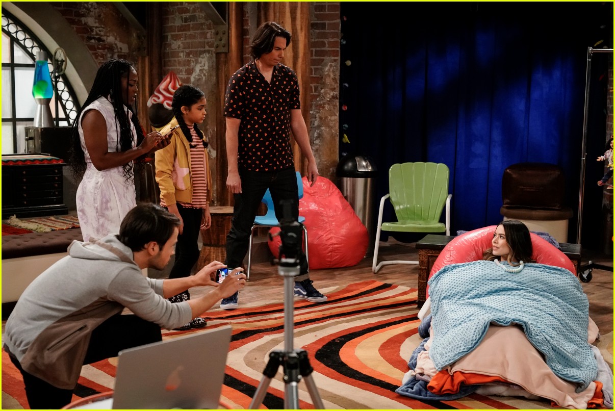 nathan kress says the new icarly is for the og fans 09