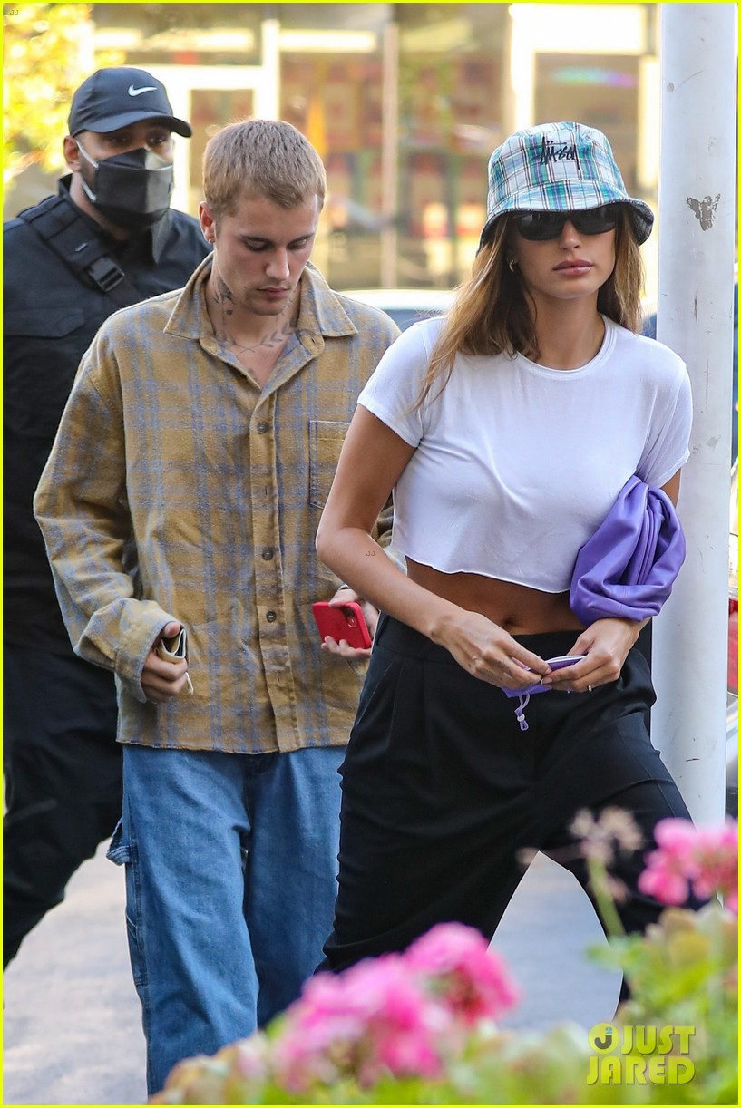 Full Sized Photo of justin bieber hailey bieber sushi park 07 | The