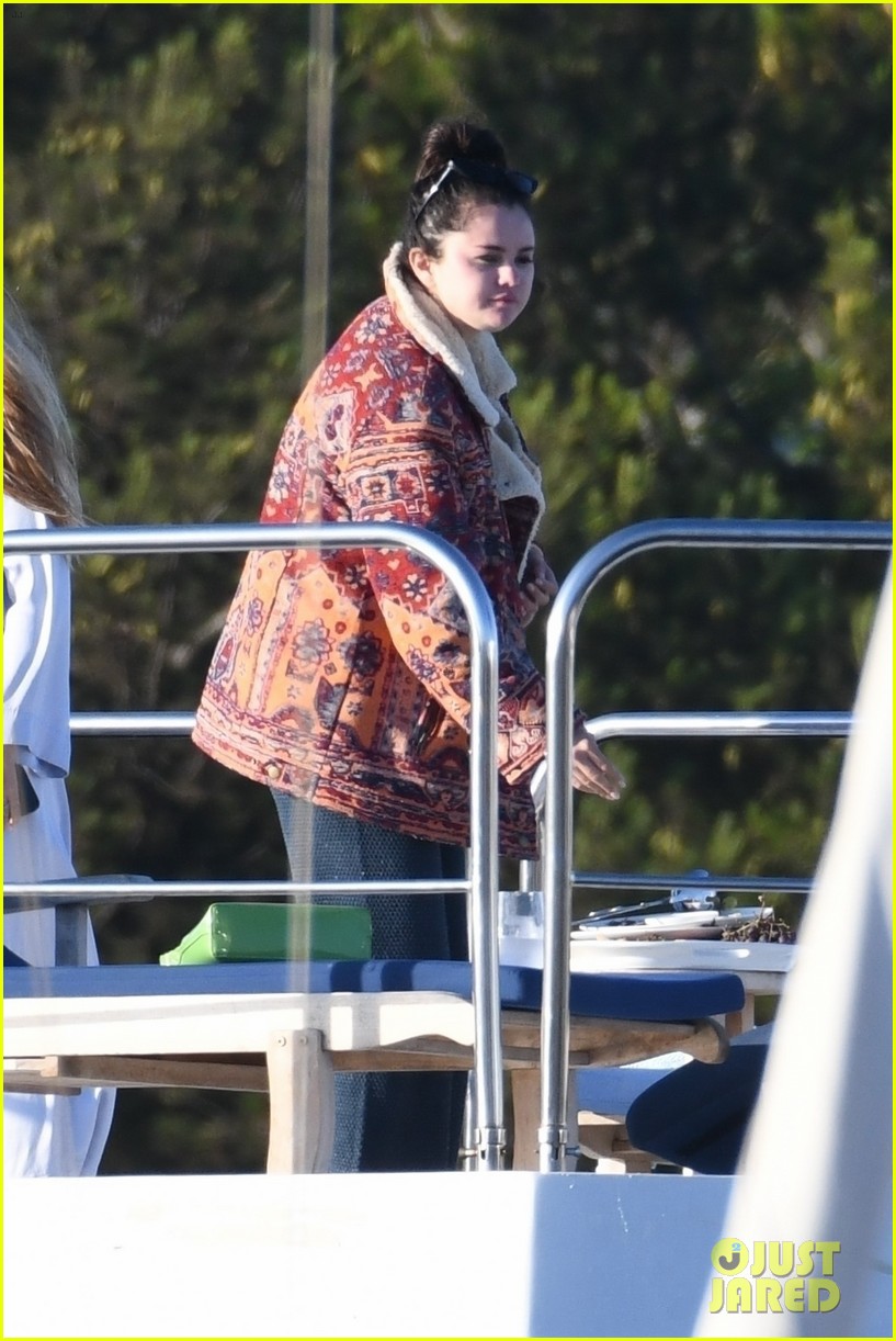 Full Sized Photo of selena gomez boards a yacht for quick trip with