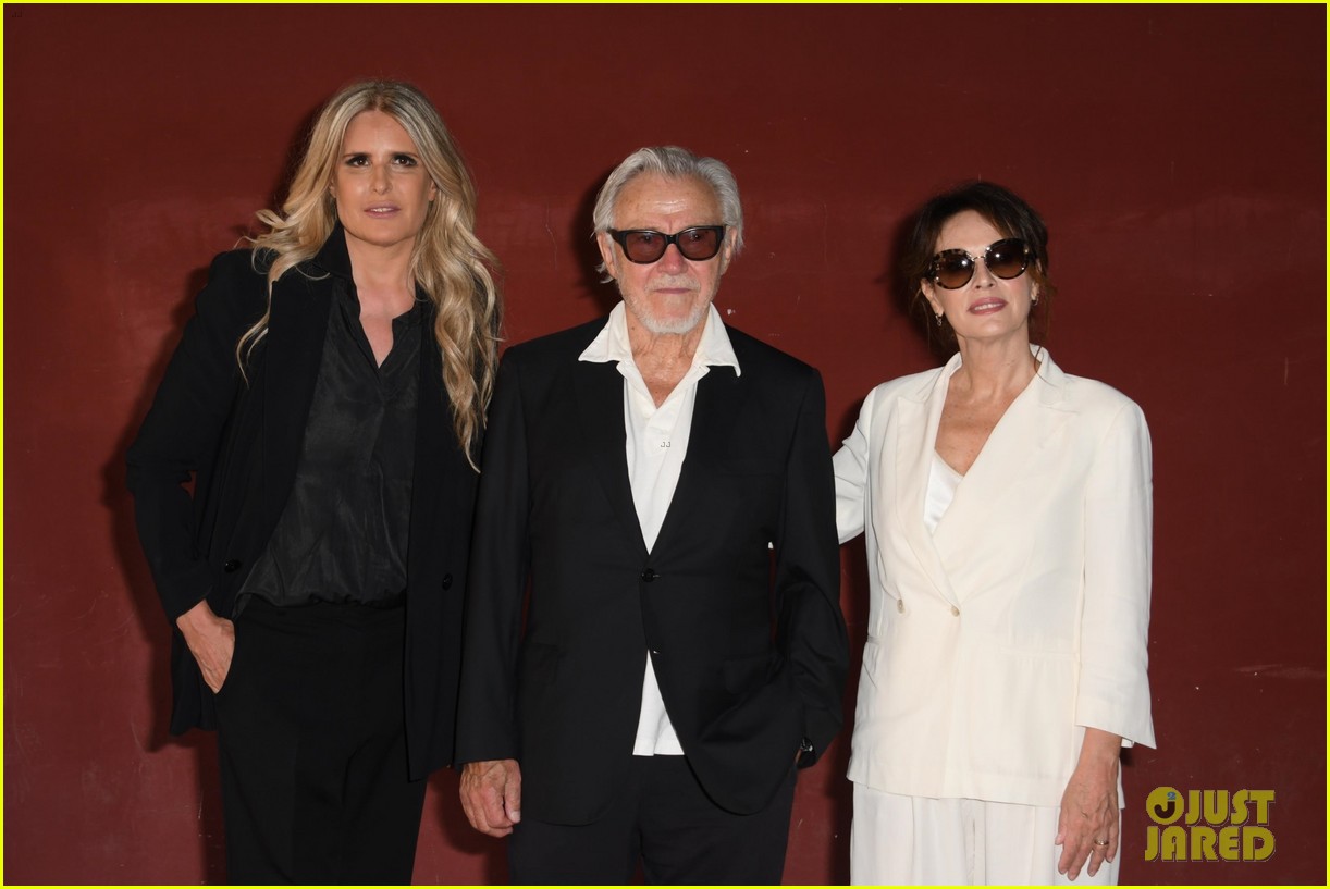 Full Sized Photo of vanessa hudgens elizabeth olsen filming italy