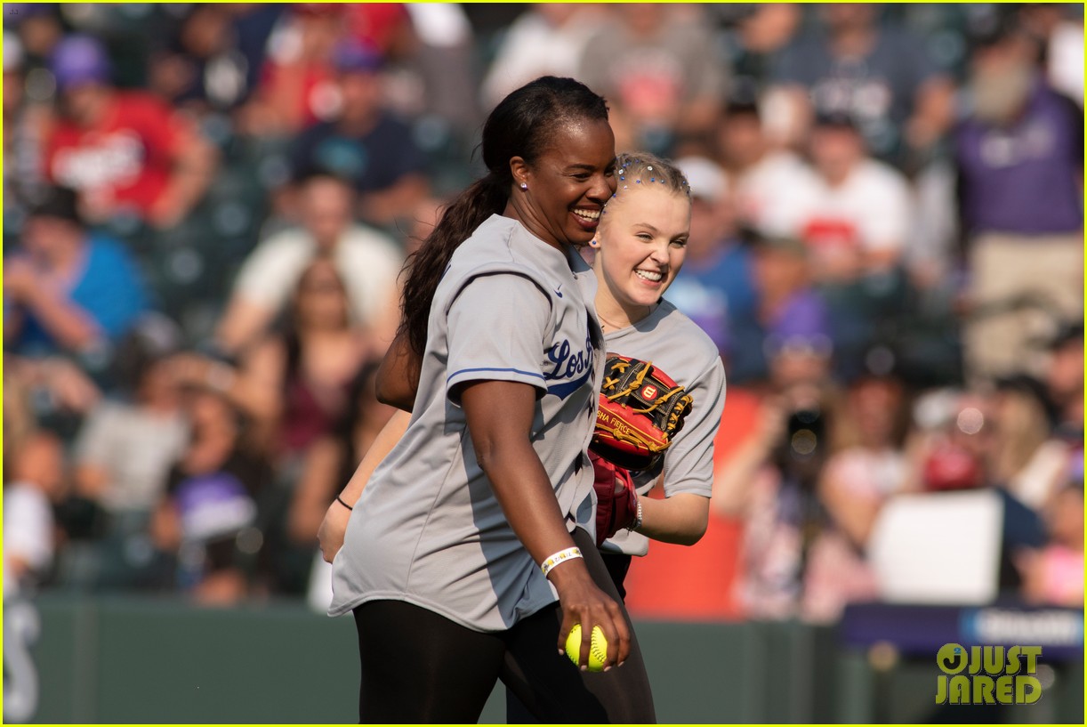 JoJo Siwa, Josh Richards & More Play In MLB All-Star Celebrity Softball  Game: Photo 1316987, Anthony Mackie, Charles Melton, JoJo Siwa, Josh  Richards, Ross Butler Pictures