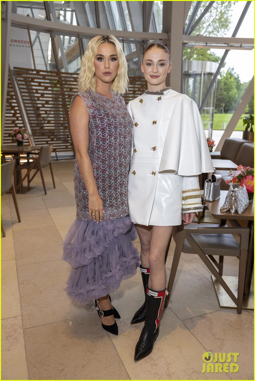 Sophie Turner and Joe Jonas attend the Louis Vuitton Fragrance Dinner at  the Louis Vuitton Foundation