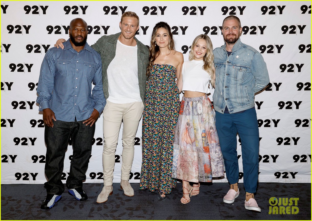 Full Sized Photo of kelli berglund stephen amell more talk up new show