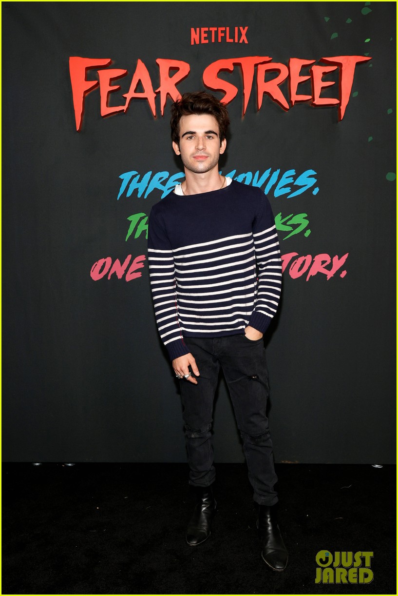 Kiana Madeira & Olivia Scott Welch Premiere Final 'Fear Street' Movie